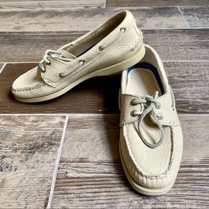 NWOT Beige Sperry Top-Siders